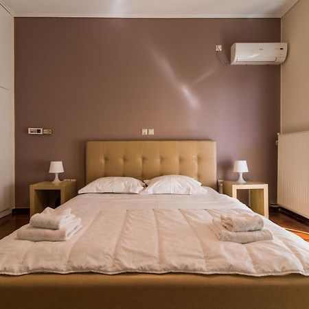 Amazing Holiday Apt With Ocean Views เอเธนส์ ภายนอก รูปภาพ