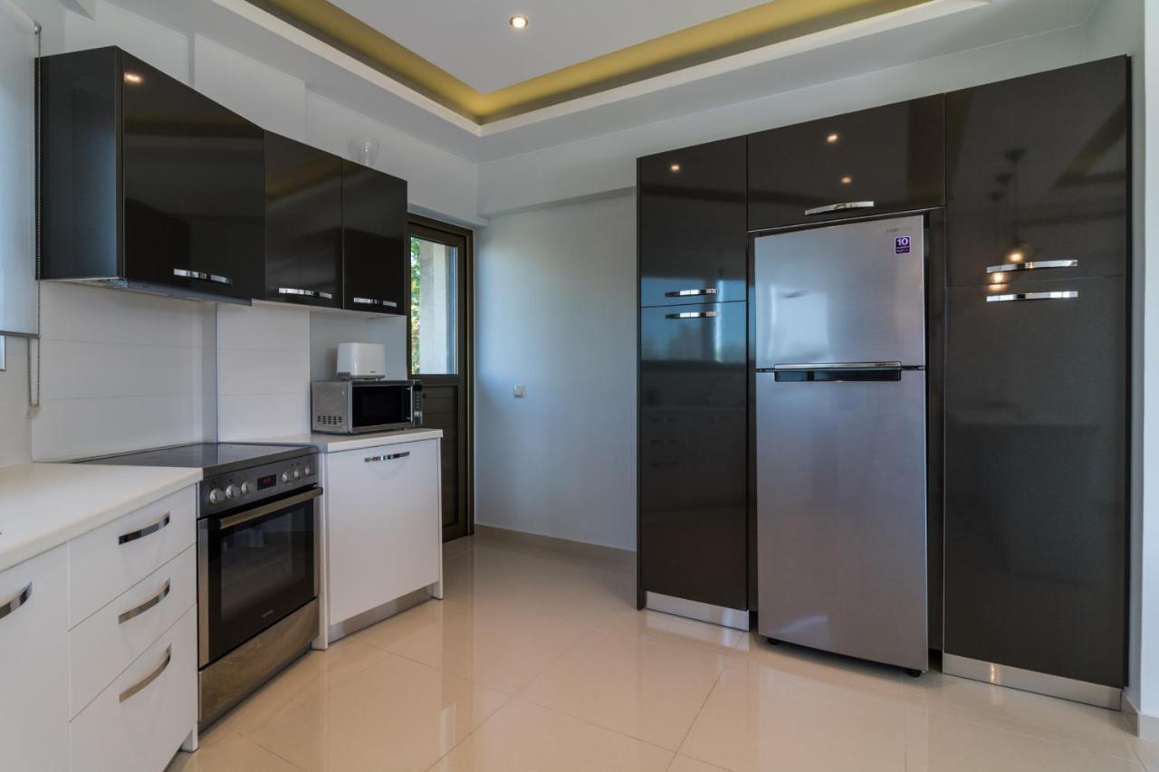 Amazing Holiday Apt With Ocean Views เอเธนส์ ภายนอก รูปภาพ