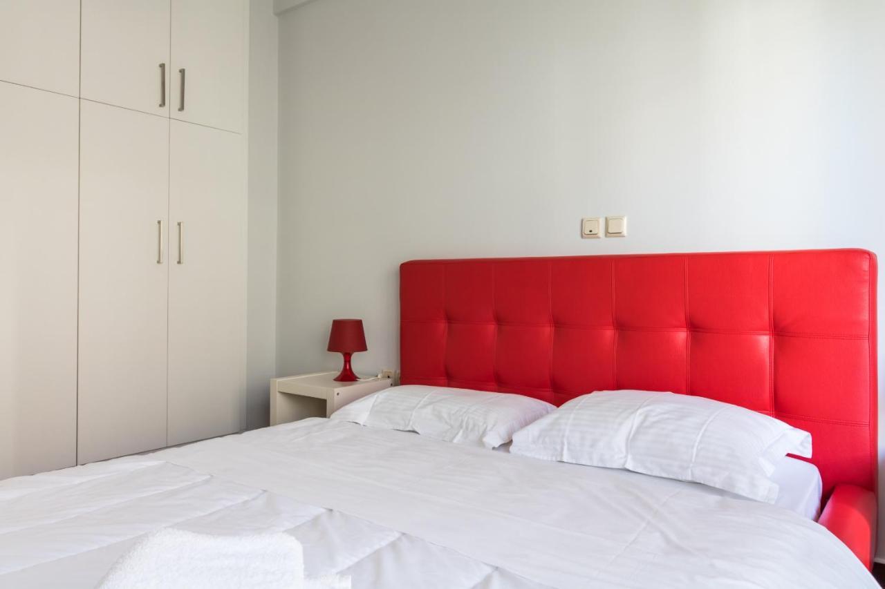 Amazing Holiday Apt With Ocean Views เอเธนส์ ภายนอก รูปภาพ